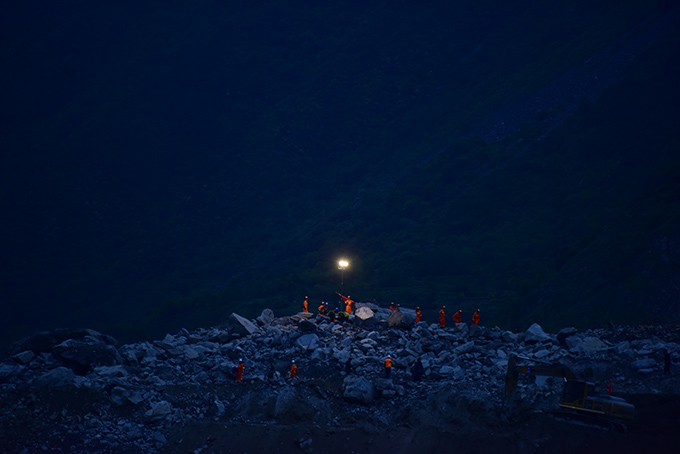 20180102089758.jpg 8414816.jpg